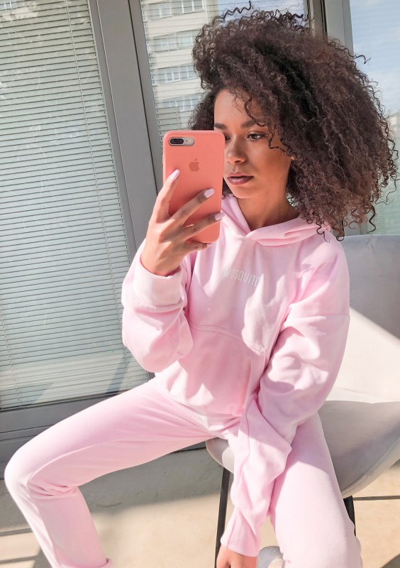 Bluza welur z kapturem 3