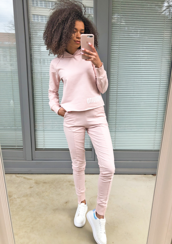 Bluza bawełniana z kapturem pastel Pudrowa ILM