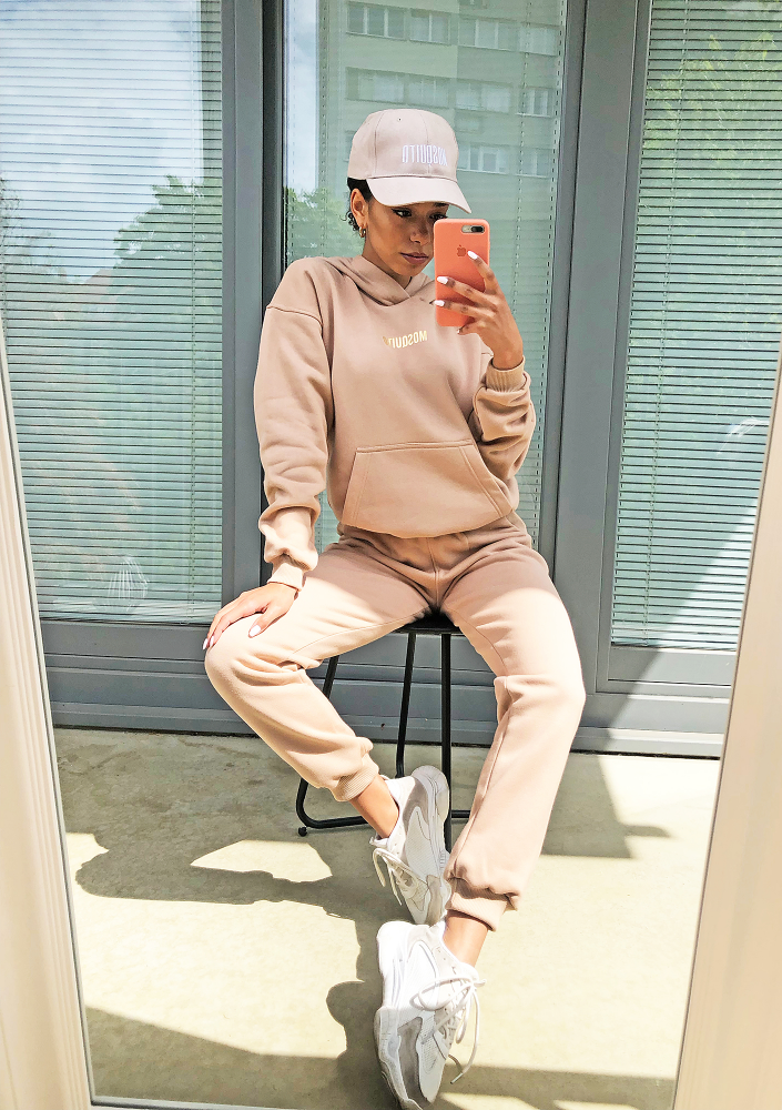 Dresowe spodnie Beżowe ILM