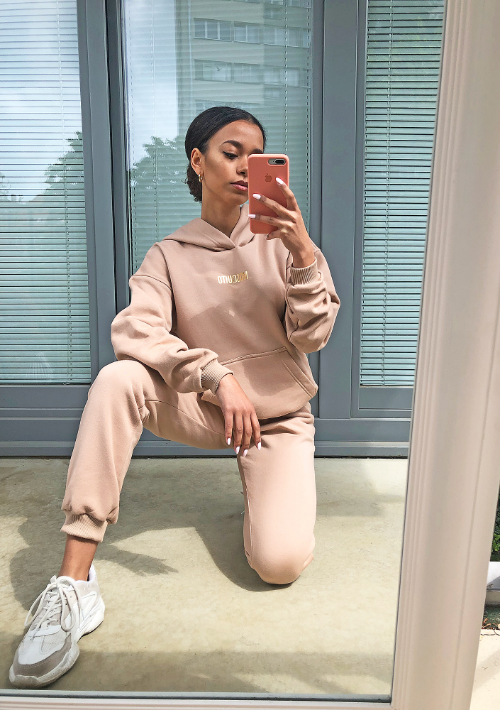 Bluza z kieszenią i kapturem Beżowa ILM