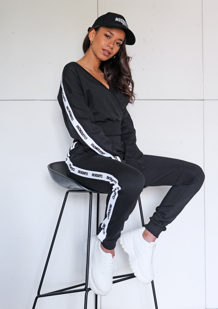 Dresowe spodnie z lampasem Czarne ILM