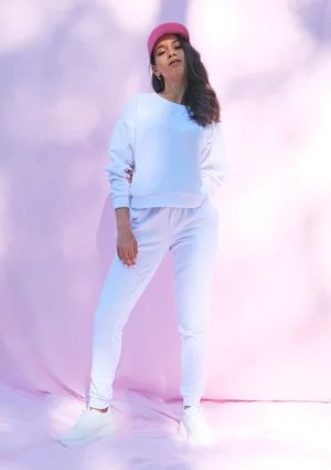 Spodnie z weluru o prostym kroju Białe ILM