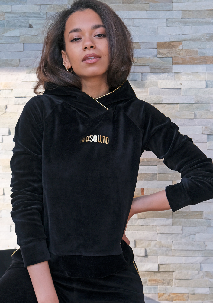 Bluza velvet  z kapturem i złotymi detalami Czarna