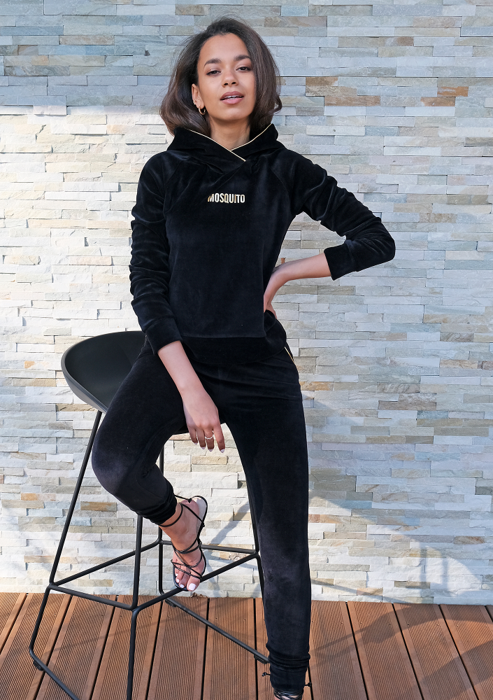 Bluza velvet  z kapturem i złotymi detalami Czarna