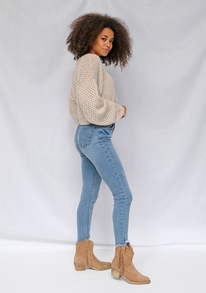 Ażurowy sweter z bawełny o luźnym kroju Beżowy ILM