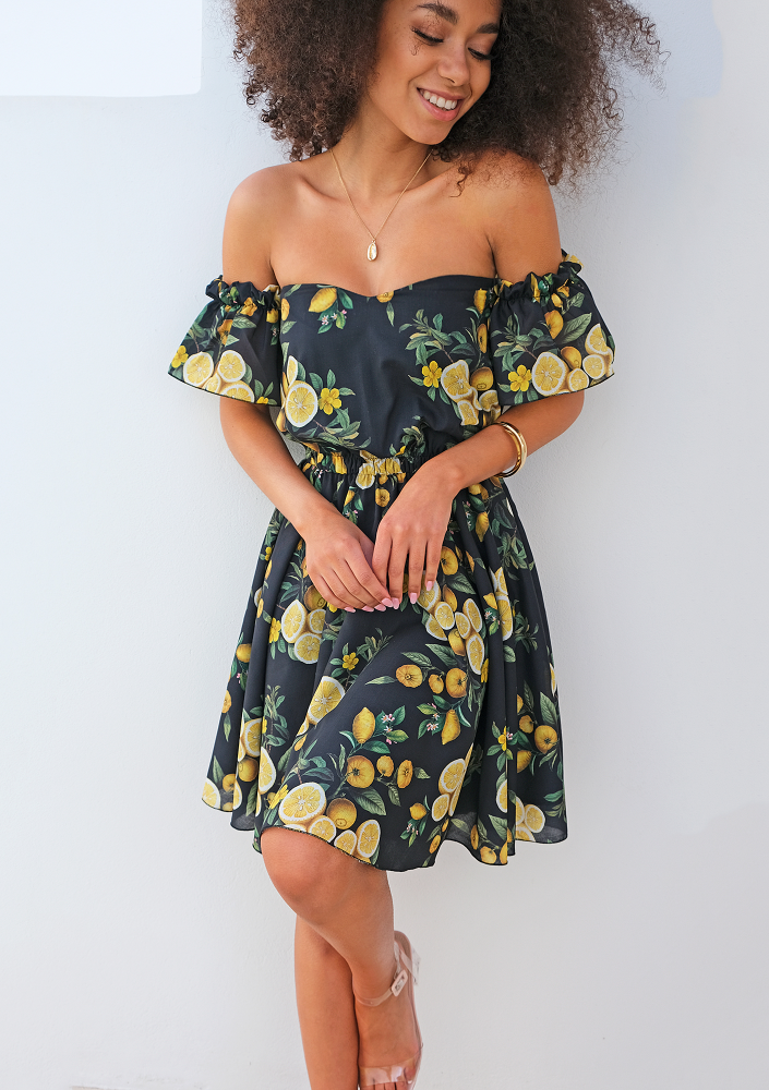 Rozkloszowana sukienka w cytryny