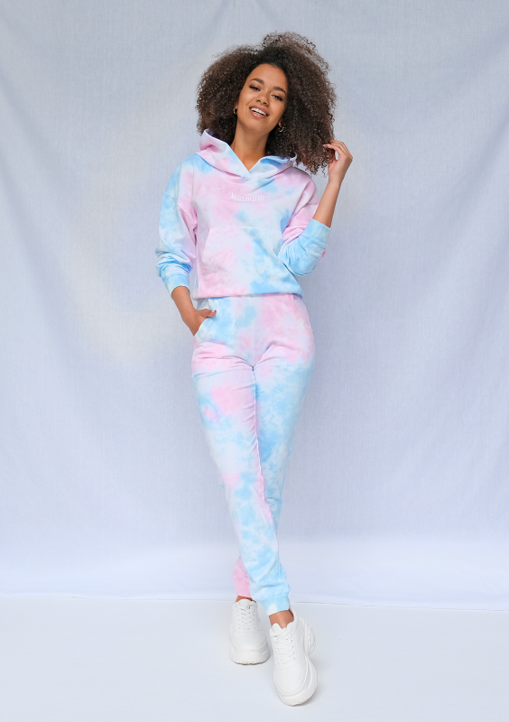 Bluza kangurka ręcznie barwiona metodą diy pastel