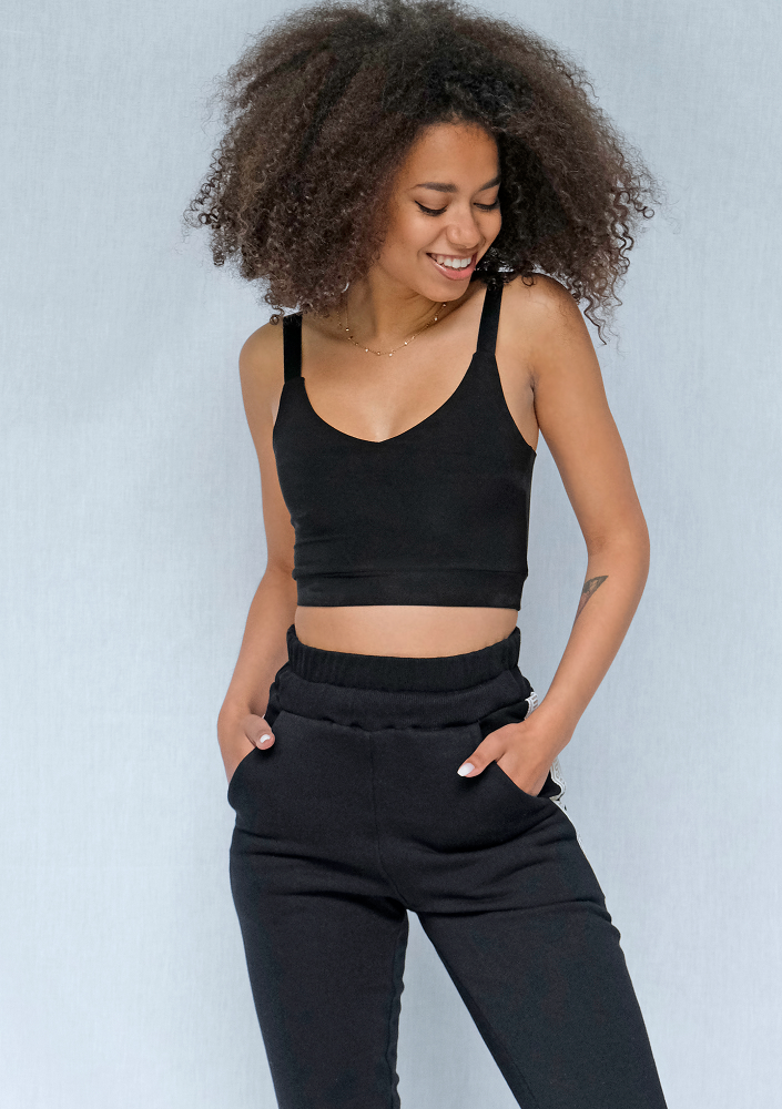 Krótki top na ramiączkach czarny ILM