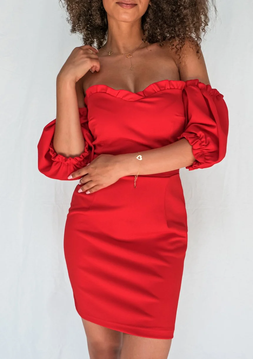 Dopasowana sukienka z gorsetową górą czerwona