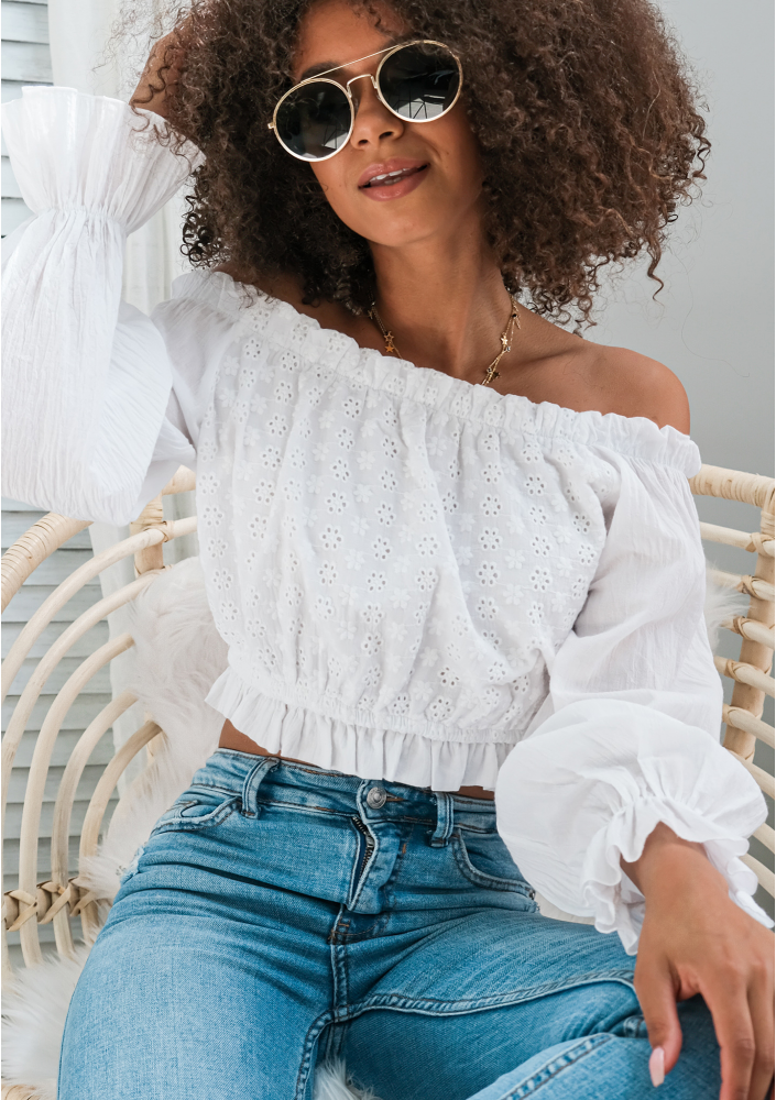 Top z ażurowej popeliny biały