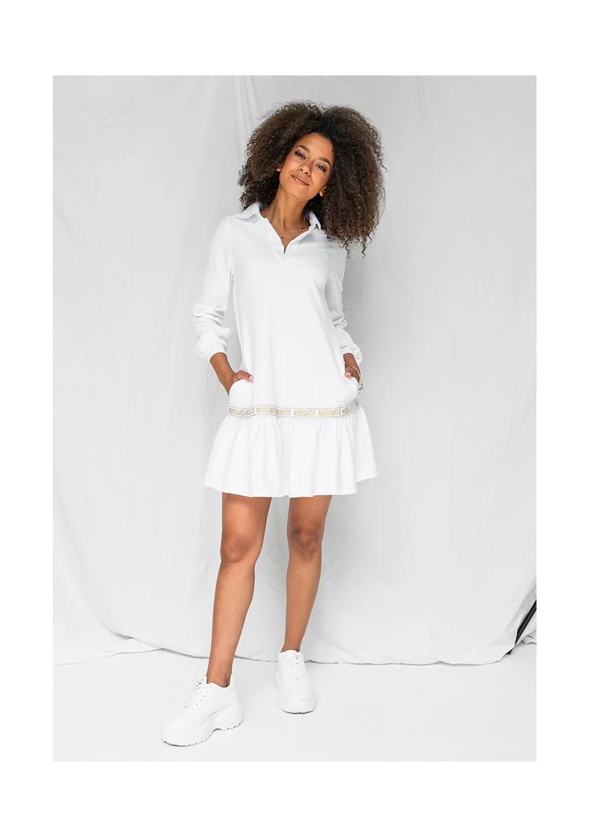 Stefania - white sporty dress with a collar - Mosquito