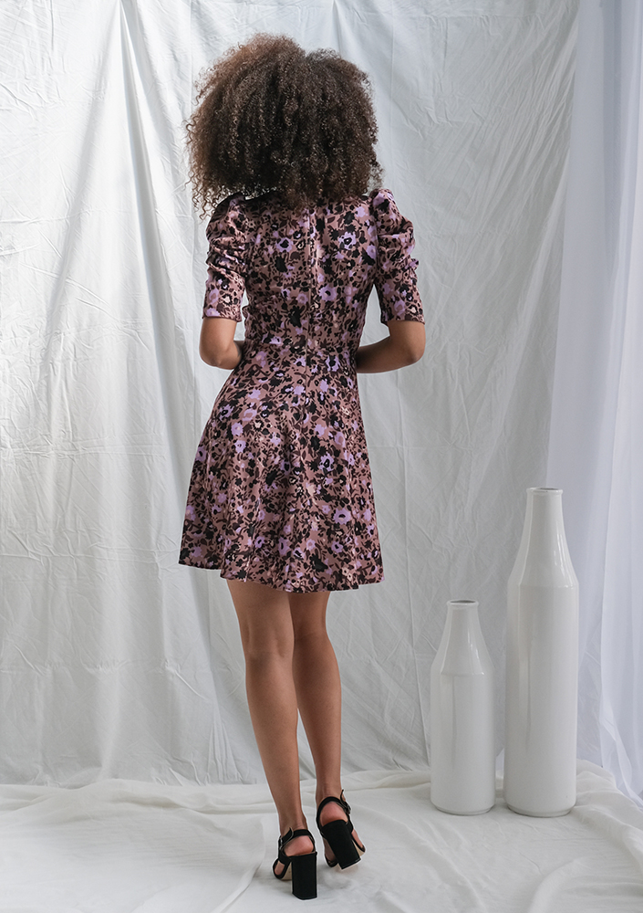 Sukienka o trapezowym kroju Lila flower print