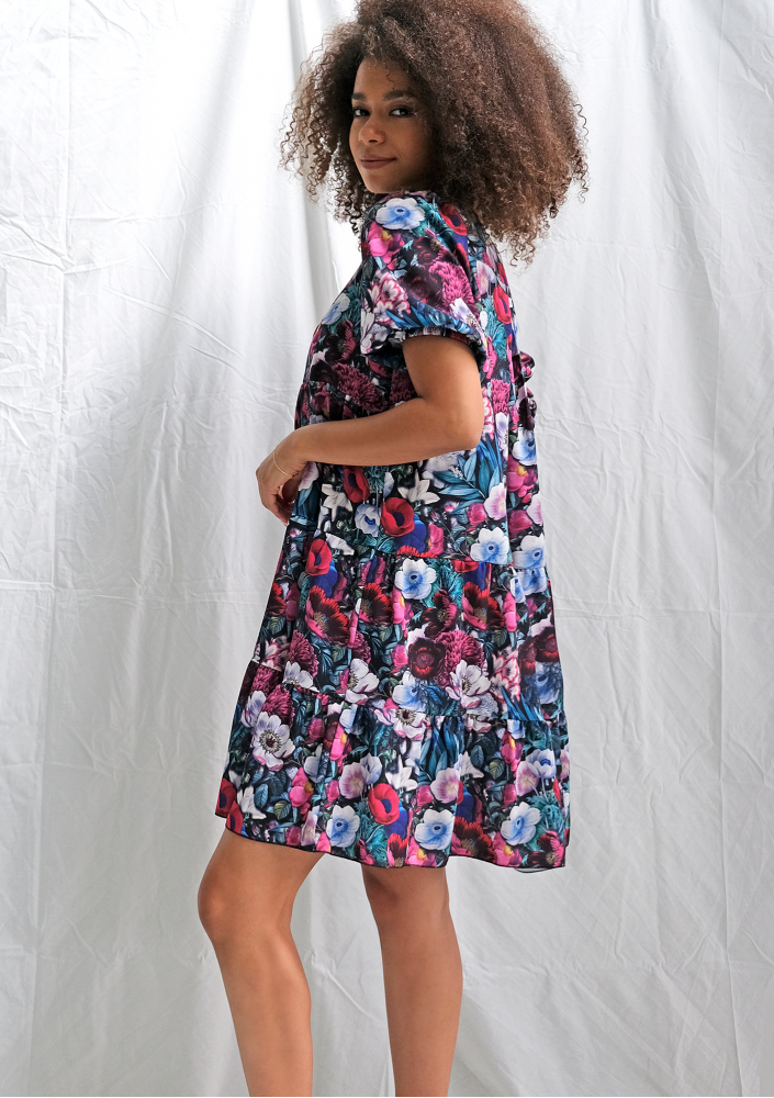 Sukienka na stójce flowers print