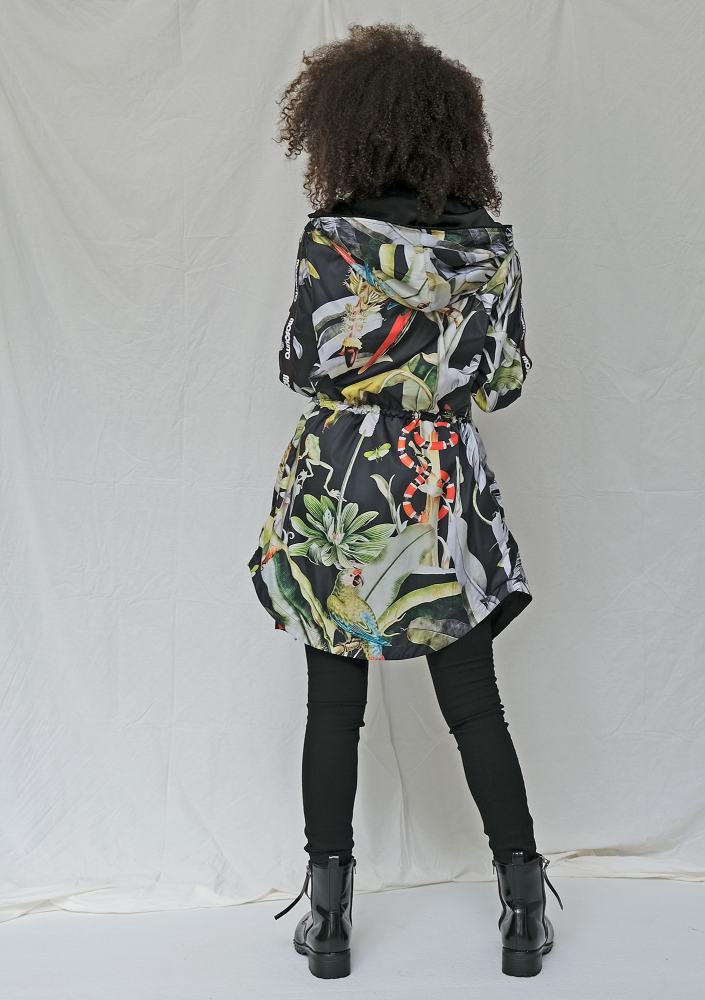 Przeciwdeszczowa parka exotic print