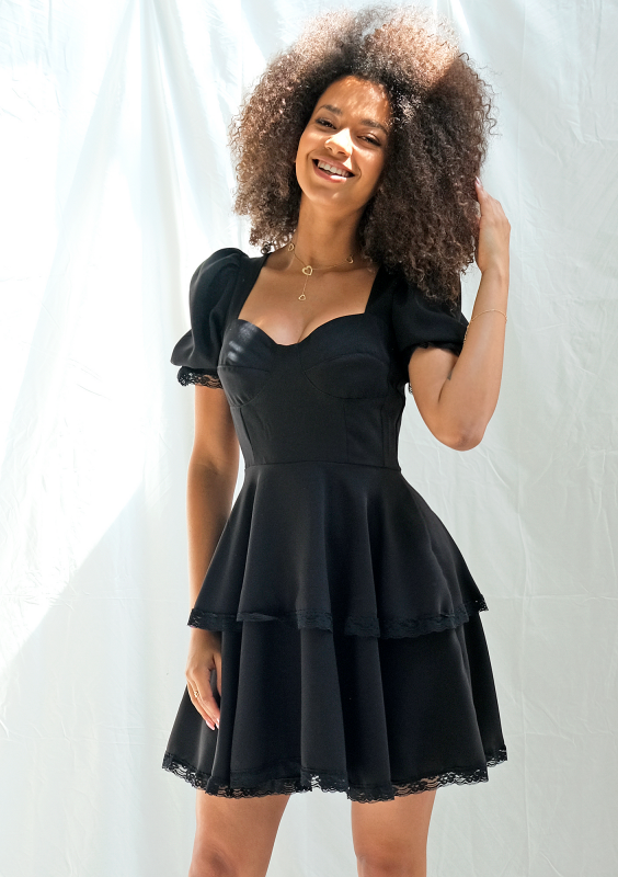 Sukienka z dwóch kół z koronką