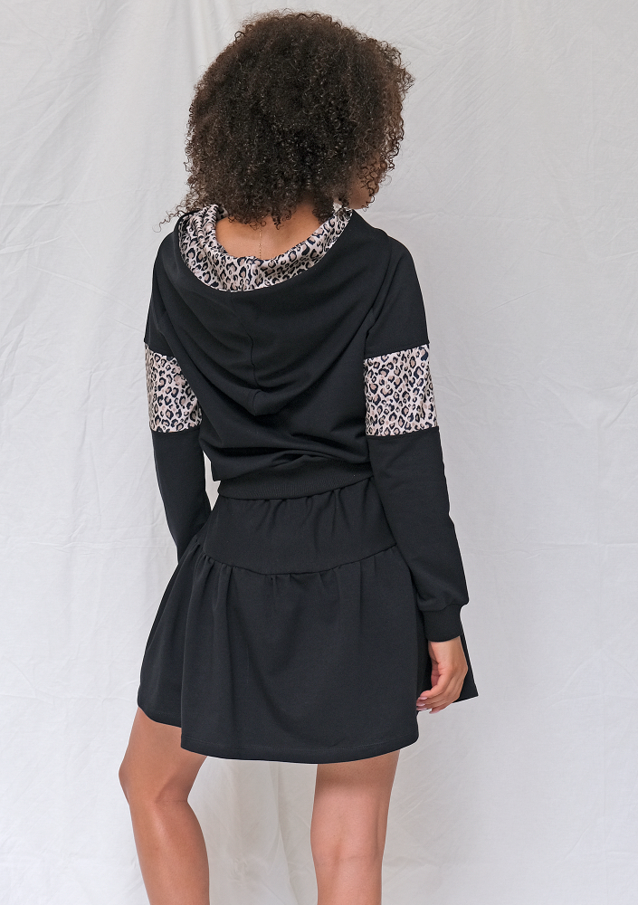 Bluza z kapturem leopard czarna ILM