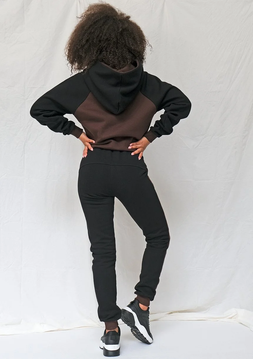 Spodnie dresowe ze wstawką brown ILM