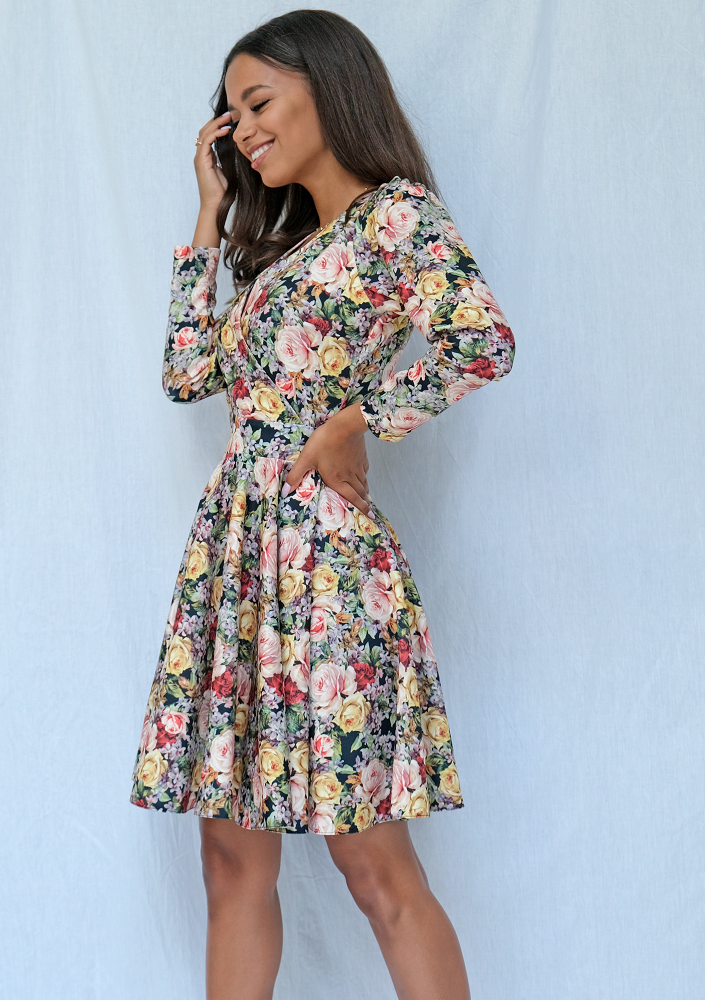 Kopertowa sukienka z długim rękawem flowers print