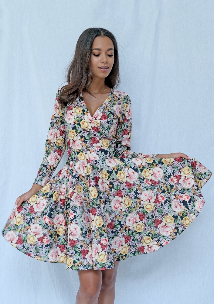 Kopertowa sukienka z długim rękawem flowers print