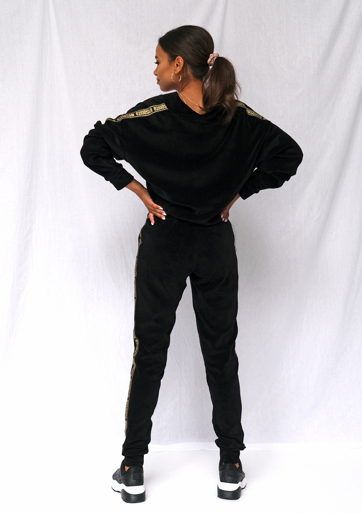 Bluza z weluru dekolt v gold logo stripe Czarna