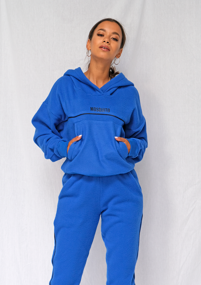 Bluza z polaru black logo kobaltowa ILM