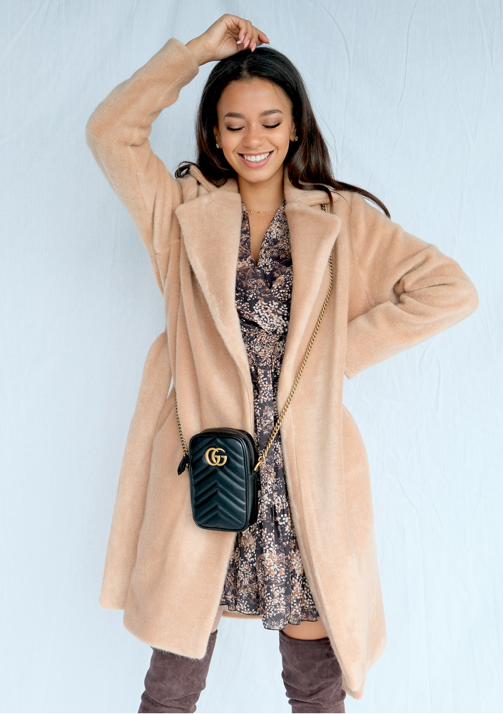 Klasyczny płaszcz wiązany w talii Beżowy