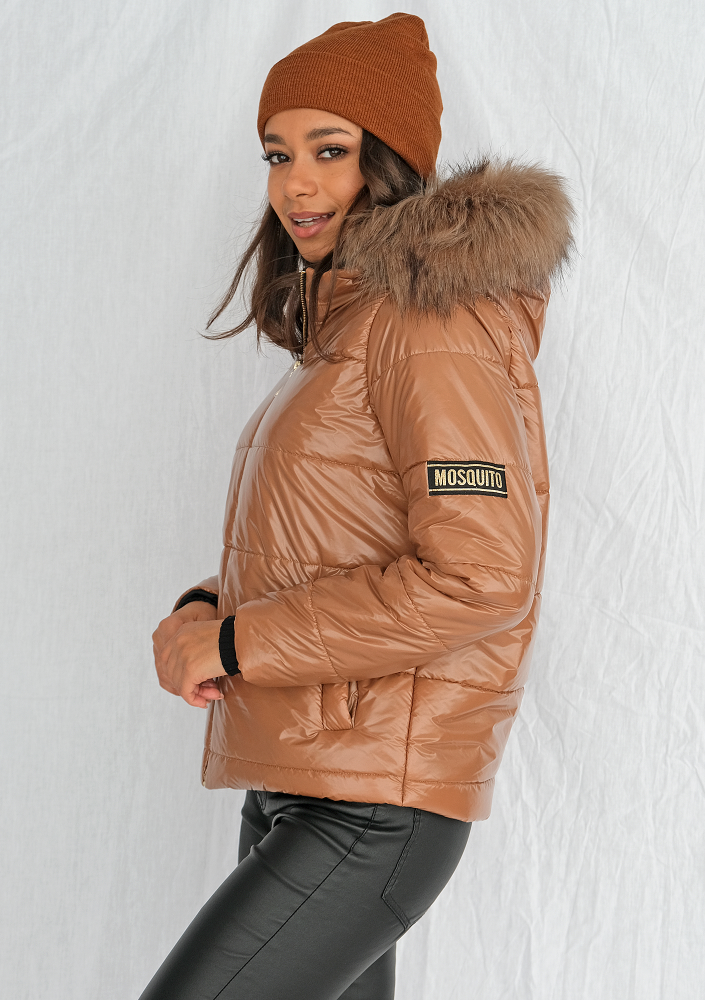 Kurtka pikowana ze sztucznym futrem karmelowa ILM