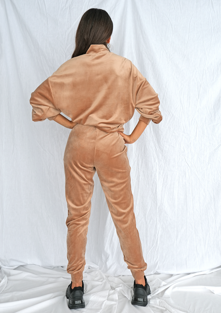 Spodnie soft velvet taupe ILM