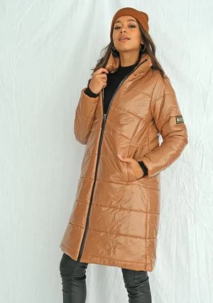Pikowany płaszcz na stójce karmelowy ILM