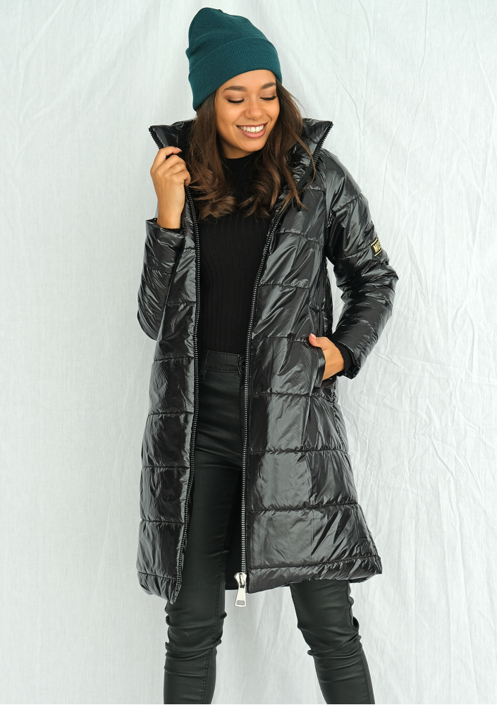 Pikowany płaszcz na stójce czarny