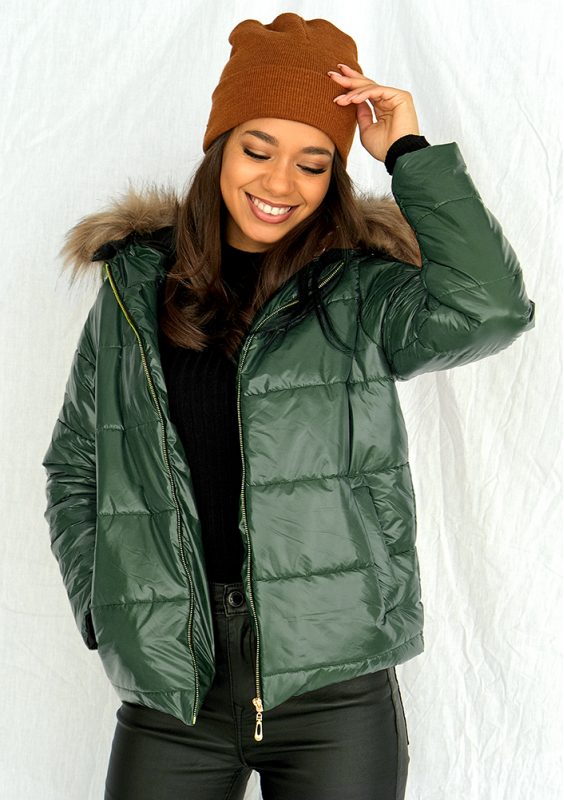 Kurtka pikowana ze sztucznym futrem zielona ILM