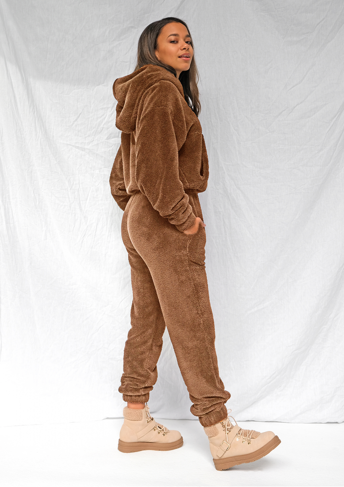 Bluza kangurka z dzianiny Teddy karmelowa