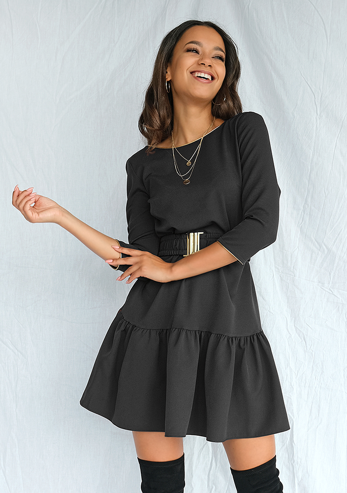 Sukienka ze złotą lamówką Czarna