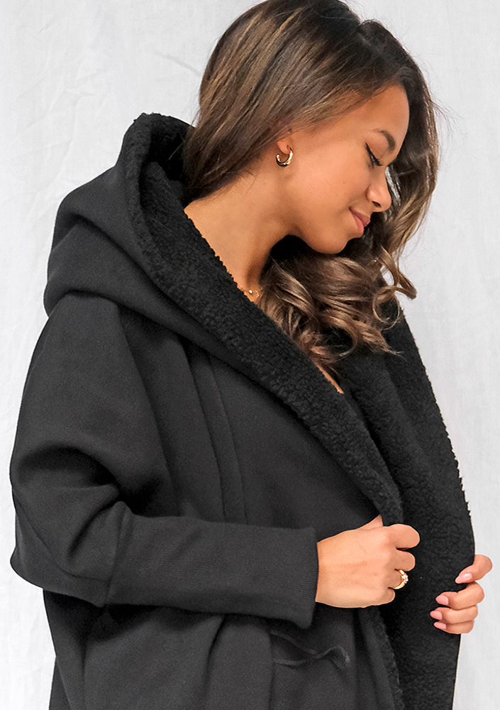 Bawełniana narzutka z barankiem Czarna