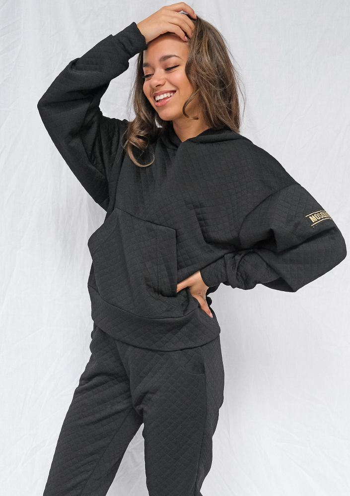 Bluza kangurka z pikowanej dzianiny Czarna