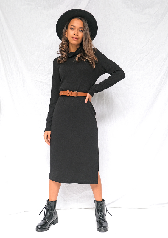 Dzianinowa sukienka midi z golfem Czarna