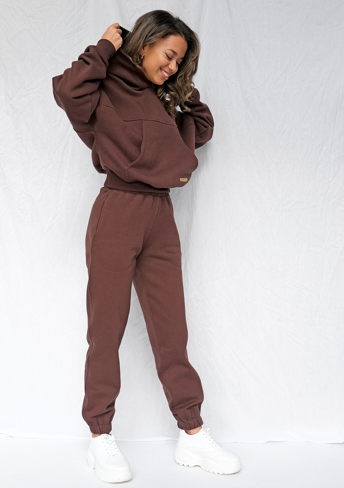 Dresowe spodnie o luźnym kroju Czekoladowe ILM