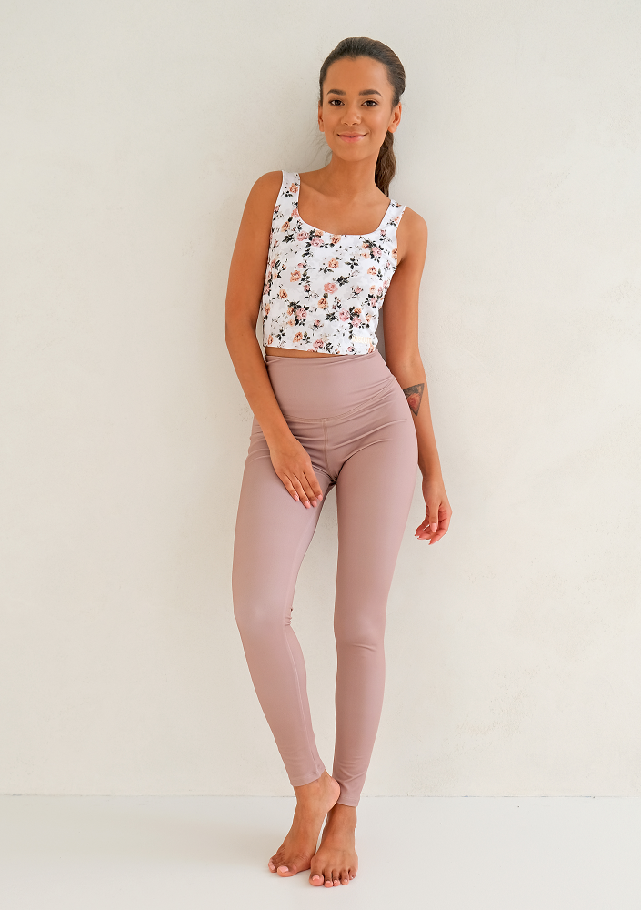 Short Top Roses Print