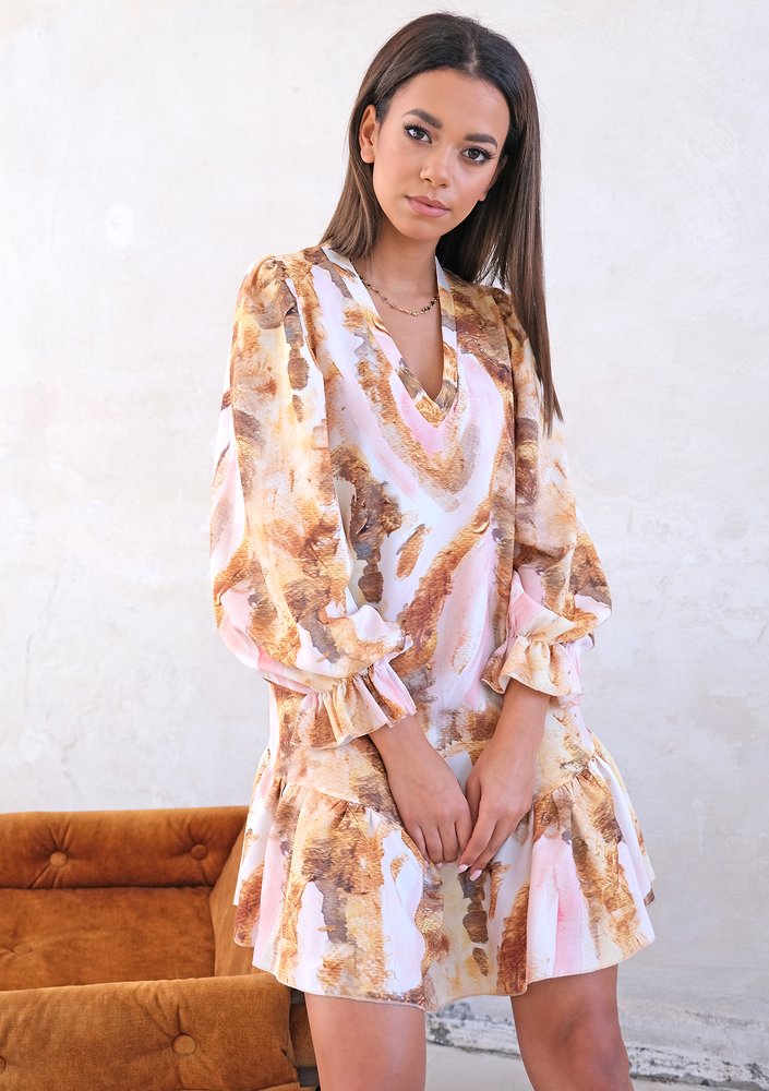 Swish dress with frills watercolor