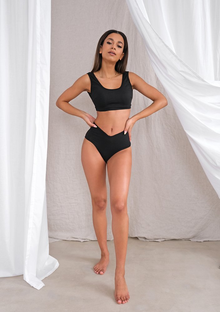 Figi V shaped Black ILM