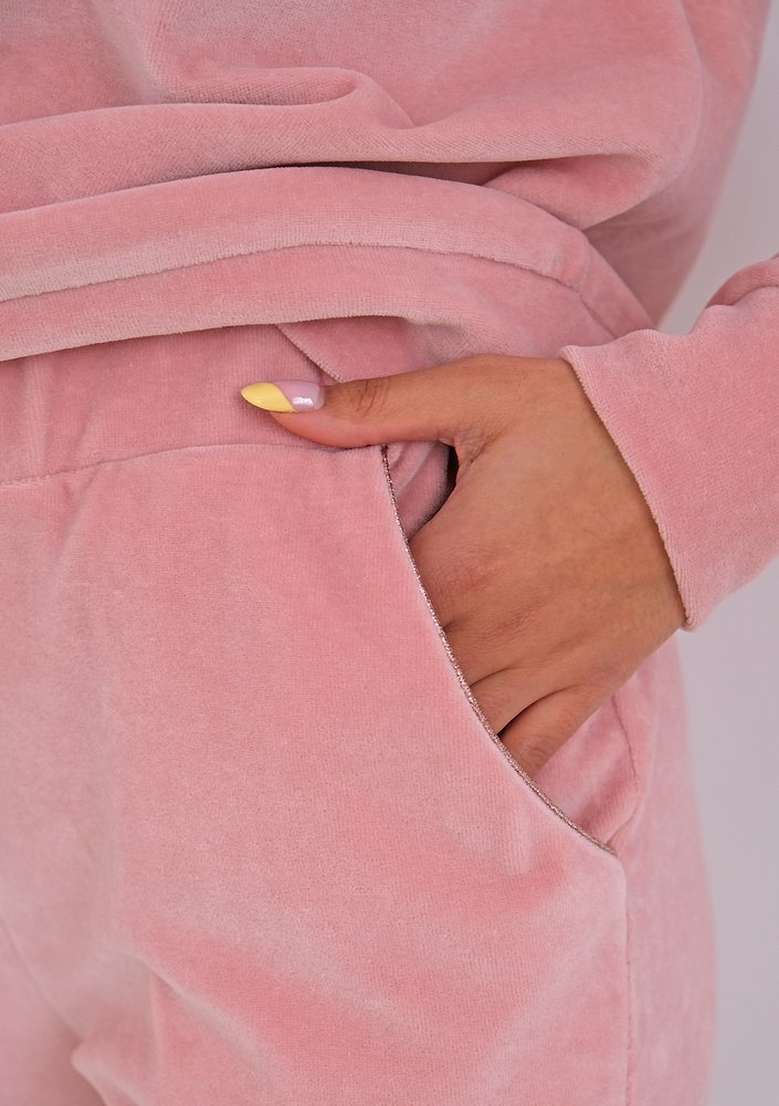 Pink velvet sweatpants with gold rose details