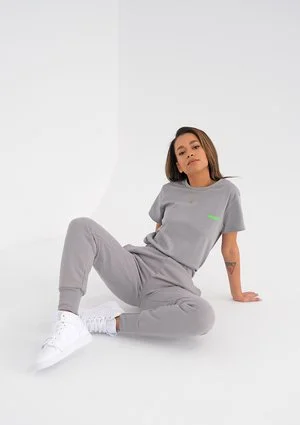 Grey T-shirt with a lime logo