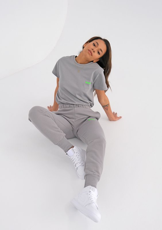 Grey T-shirt with a lime logo