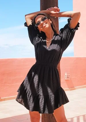 Puffed sleeved boho black dress