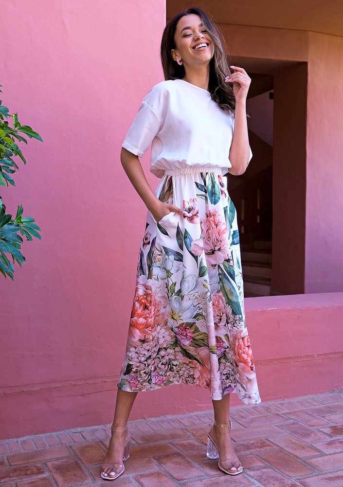 Midi ecru dress with floral print