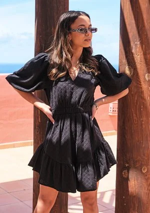 Puffed sleeved boho black dress