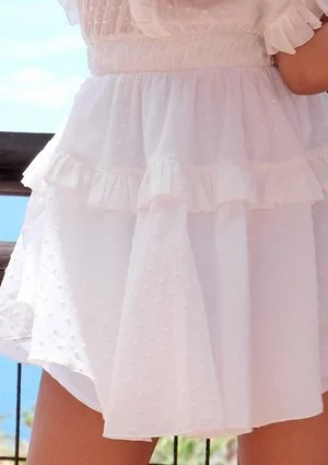 Mini boho white dress with frills