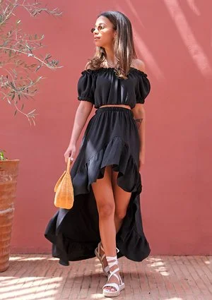 Maxi black skirt with a frill