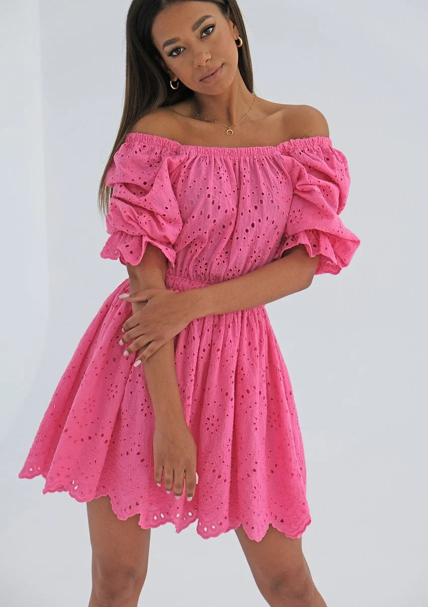 Sukienka ażurowa z popeliny Różowa