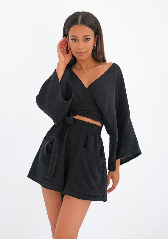 Short black kimono top